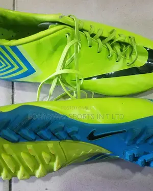 Nike Training Canvas Size 43