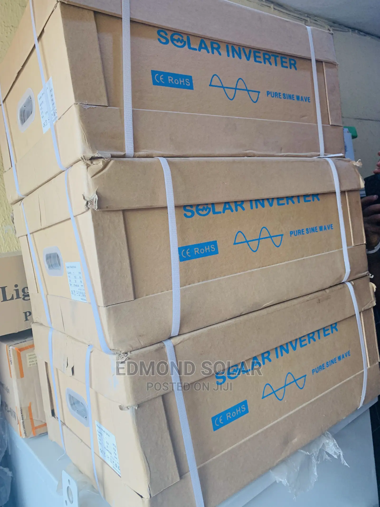 One Solar Inverter 5kva 48V