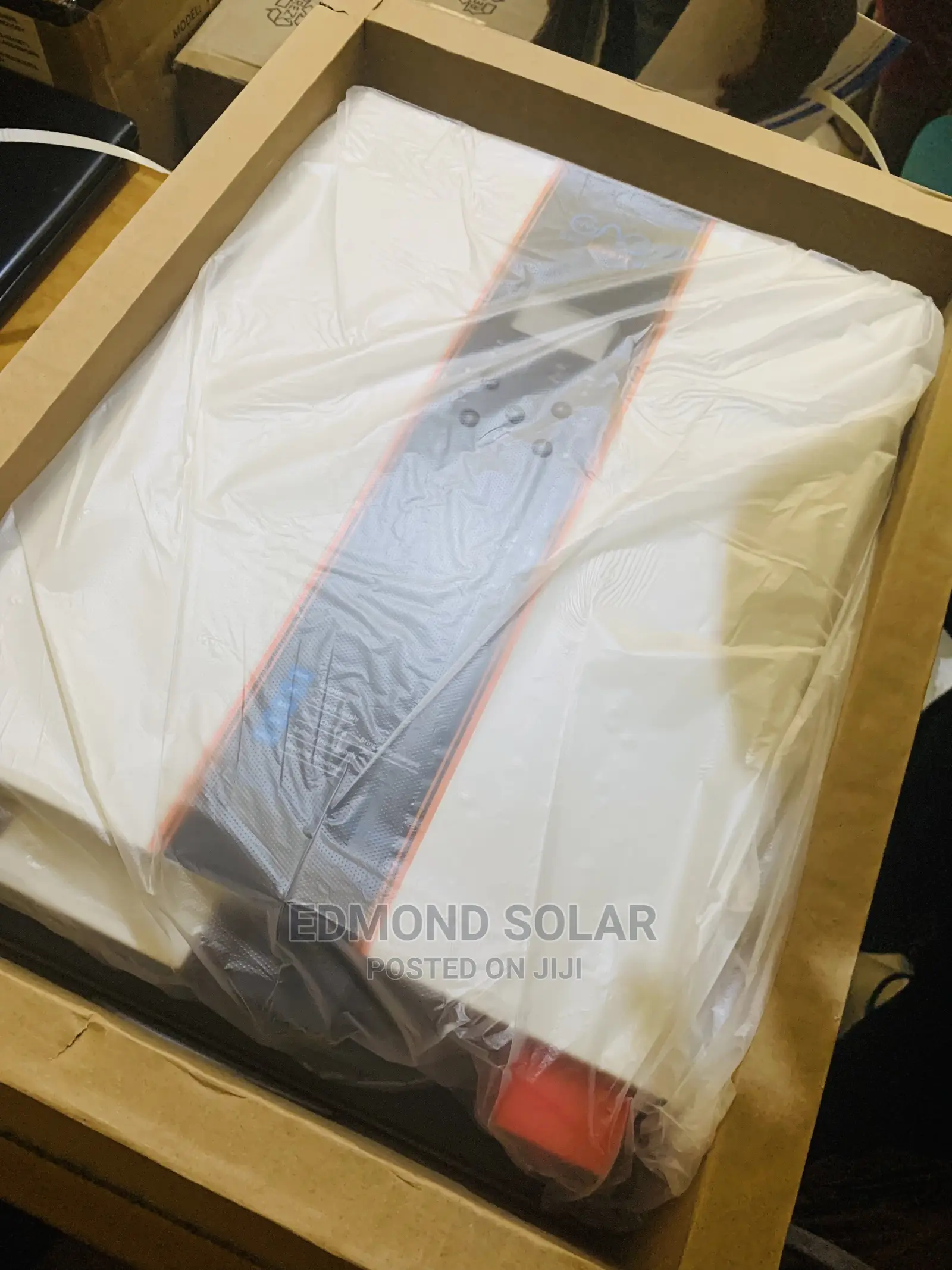 One Solar Inverter 5kva 48V