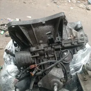Nissan Tiida Gearbox