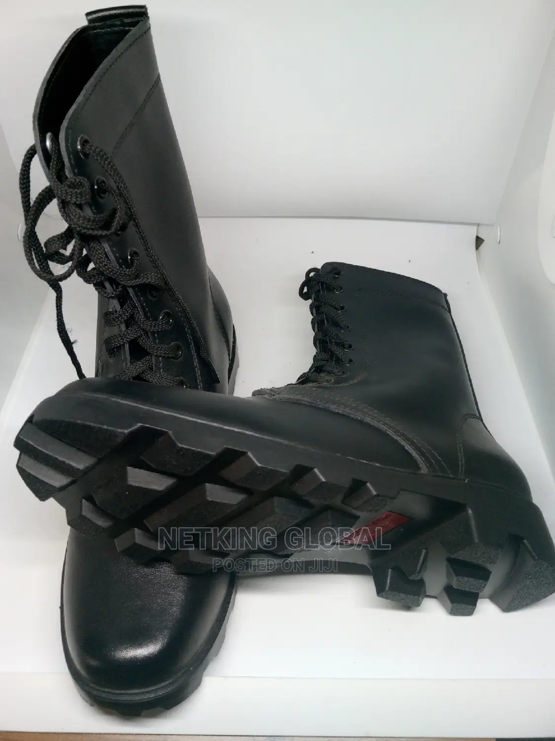 Jungle Black-boot