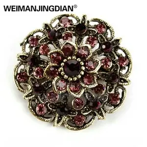 Vintage Gold Color Plated Crystal Rhinestones Flower Antique Brooch