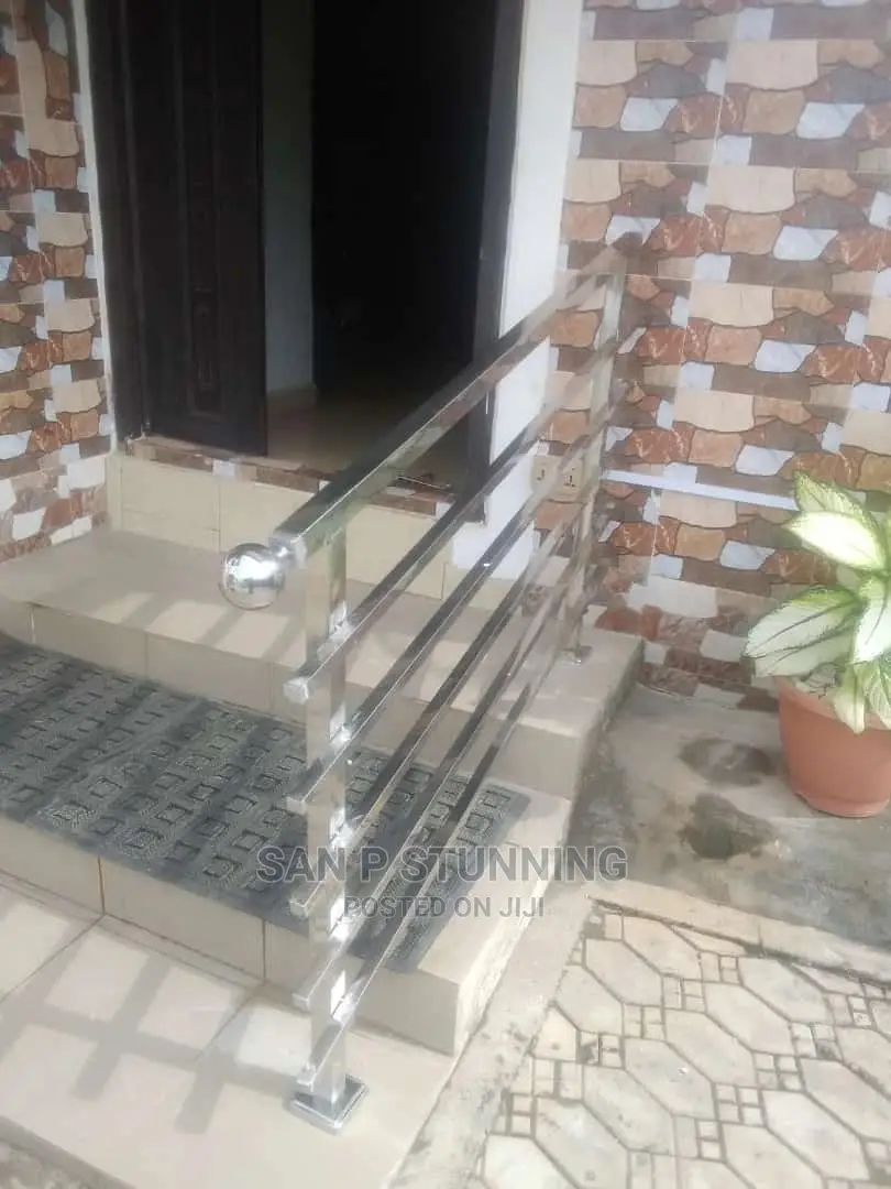 Elegant Square Pipe Rail Design