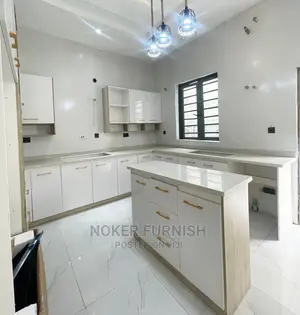 Home Kitchen Cabinets