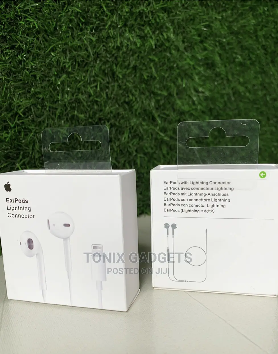 Earpods With Lightning Connector