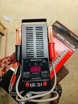 Professional Digital Battery Tester