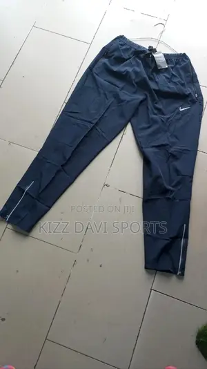 Nike Sports Track Down