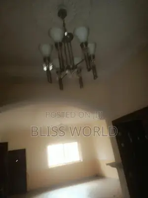 3bdrm Block of Flats in Mabuchi, Mabushi for sale