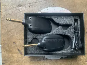 UHF Wireless Guitar System Rechargeable Guitar Audio System