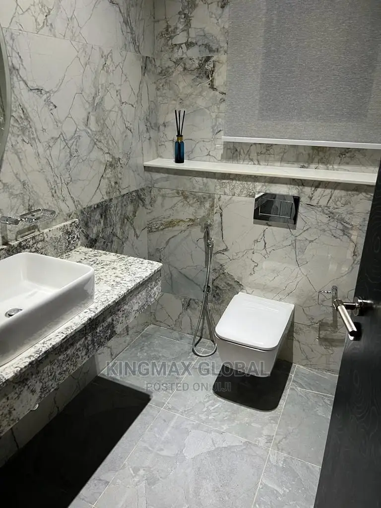9bdrm Mansion in Maitama for sale