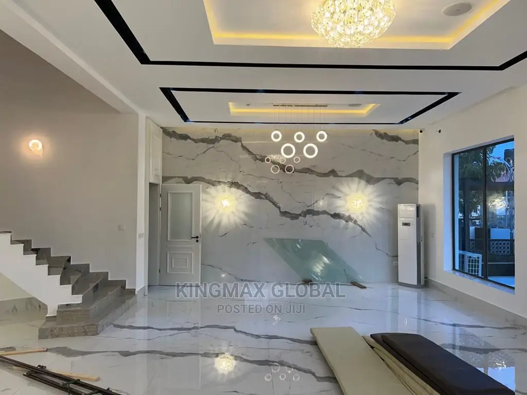 9bdrm Mansion in Maitama for sale