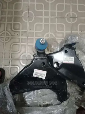 Lower Arm Toyota Pardo 018 Model