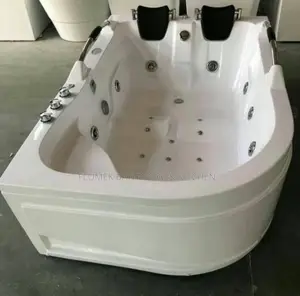 Double Headrest Jacuzzi.