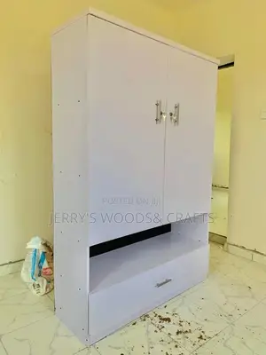 Wardrobe 4f