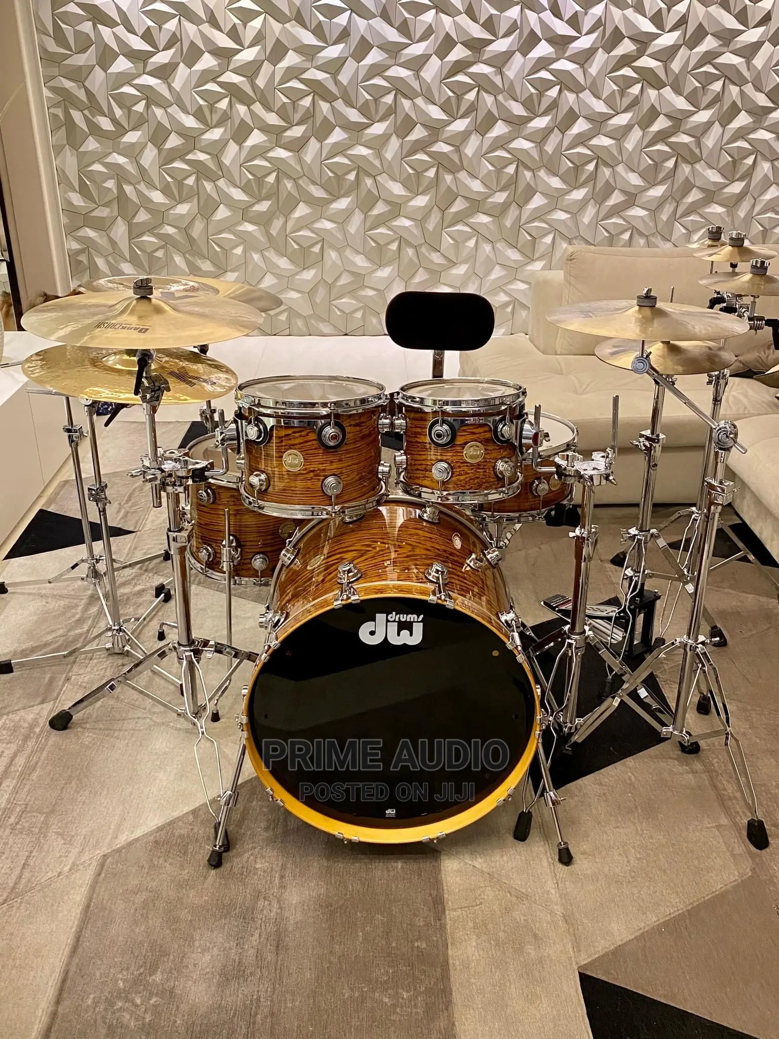 Dw Design Series 5 Set Drum Set With Complete Drum Kit