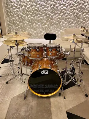 Dw Design Series 5 Set Drum Set With Complete Drum Kit