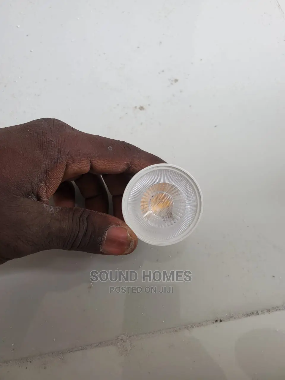 Gu10 Spotlight Bulb (White Light and Warm White Light Color)
