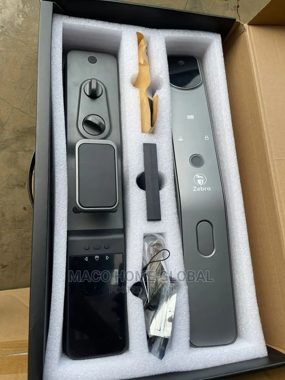 Smart Luck Door Handle With Mobile App Control