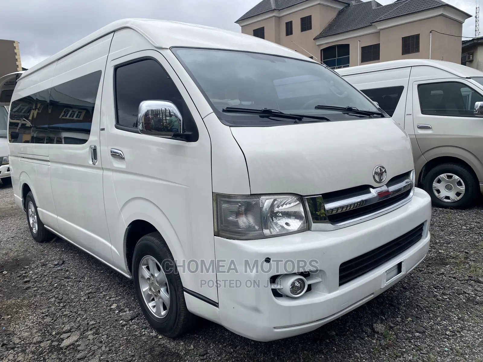 Toyota HiAce 2015 White