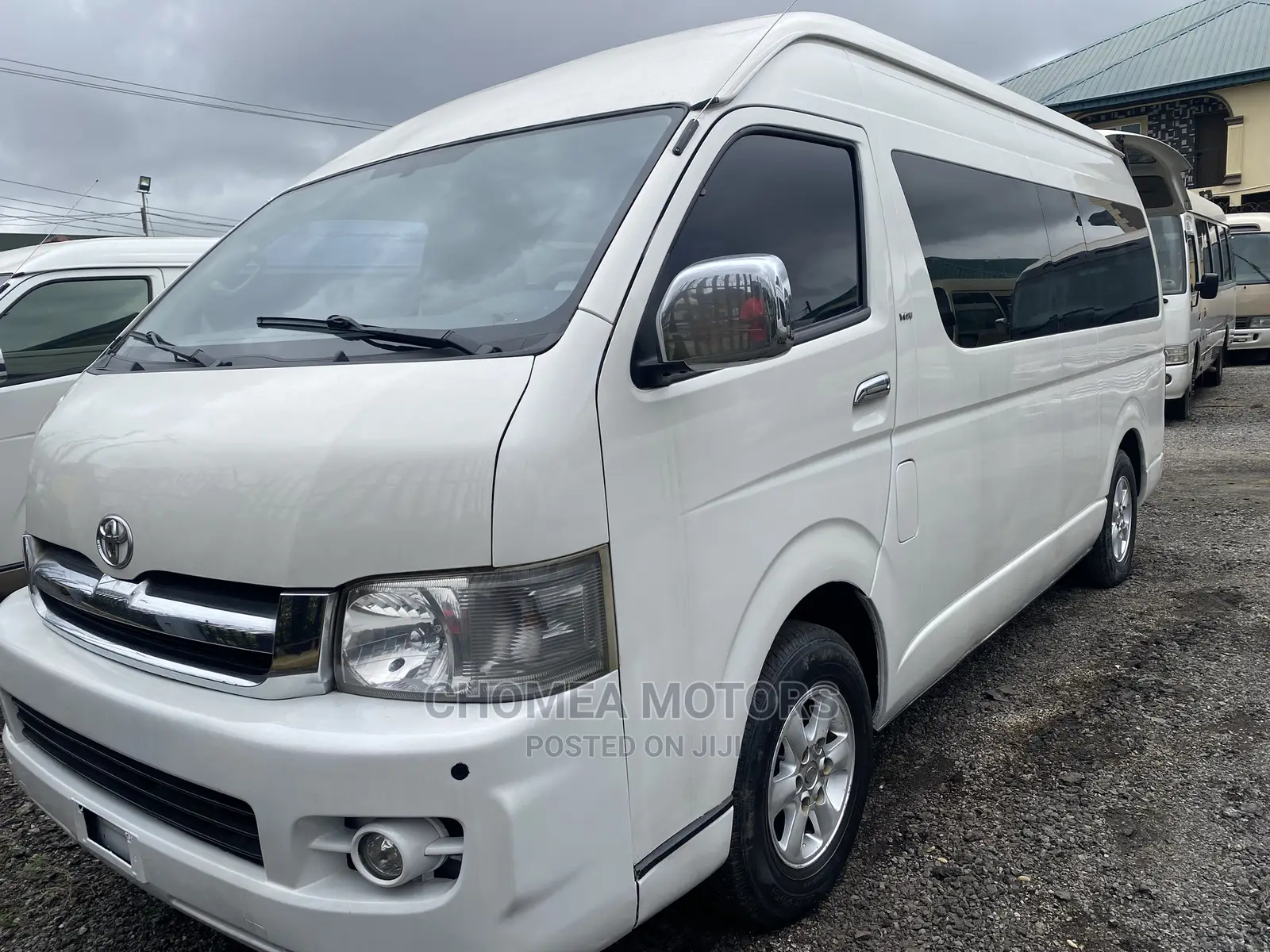 Toyota HiAce 2015 White