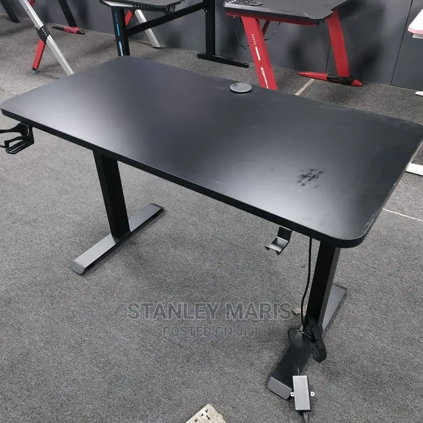 Quality Electric Height Adjustable Table