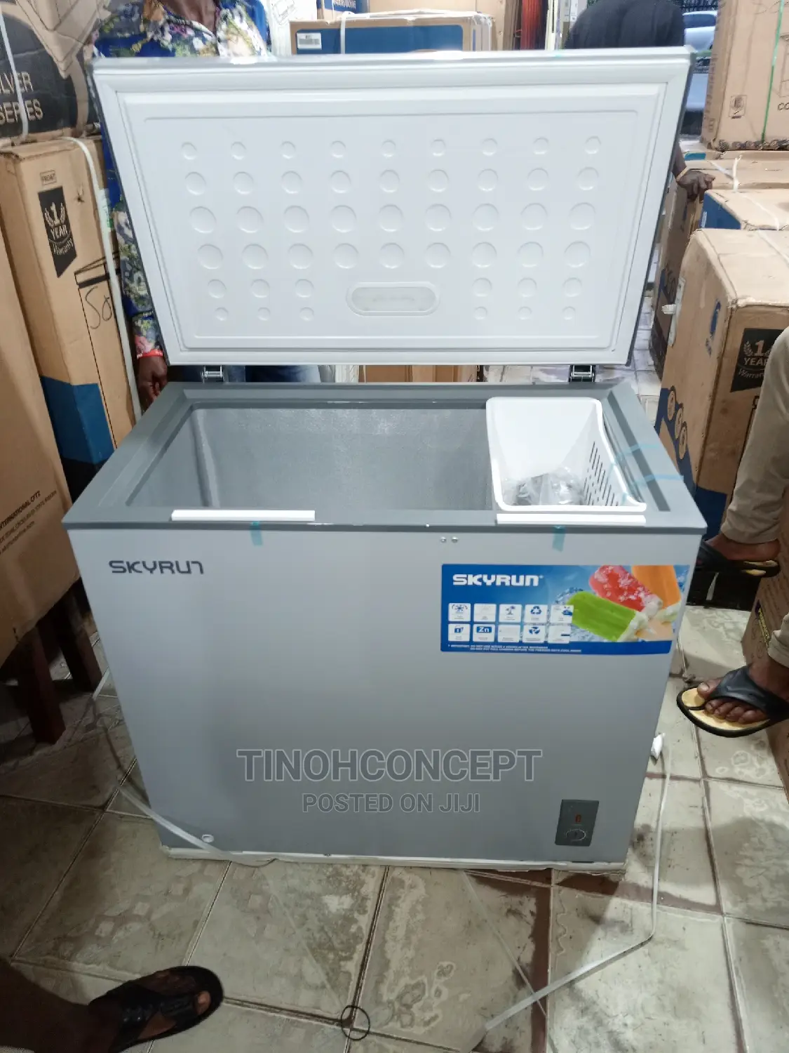 Skyrun Chest Freezer BD-200A