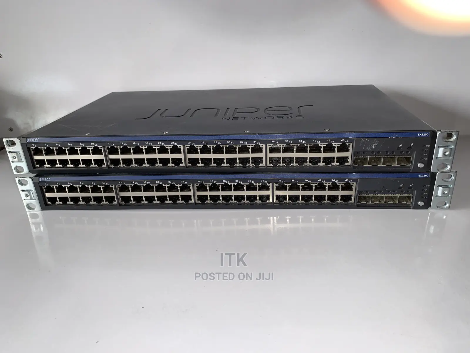 Juniper EX2200-48T-4G Switch