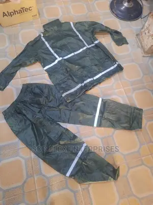 Heavy Duty Polyester Rain Coat