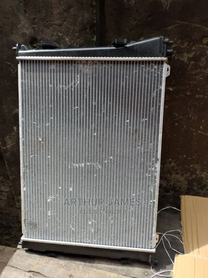 Radiator Hyundai Sonata 2012