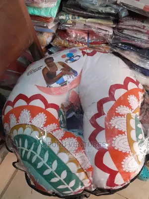 Photo - Lovely Comfy Durable Nursing Pillow
