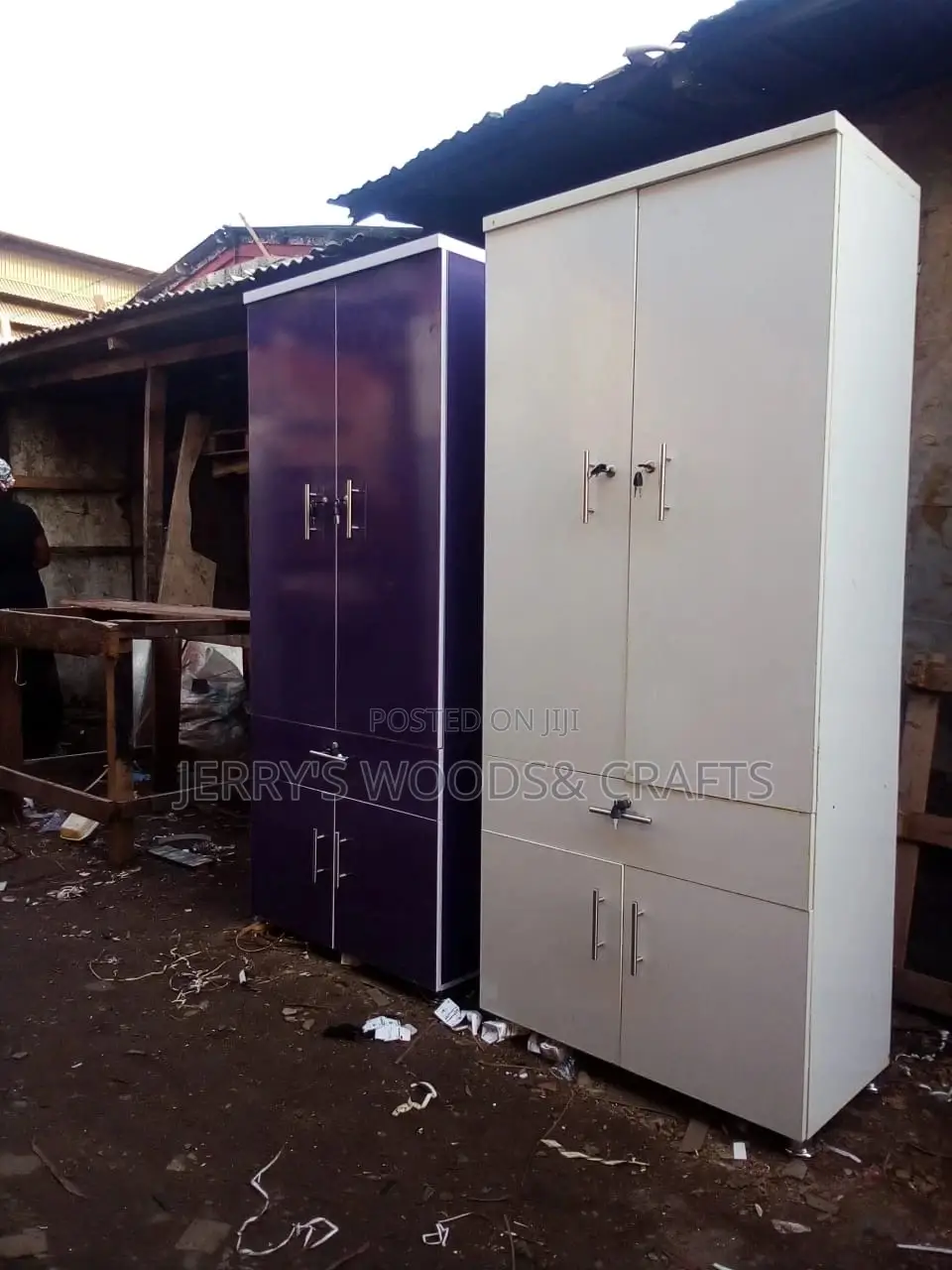 32 Inch Wardrobe