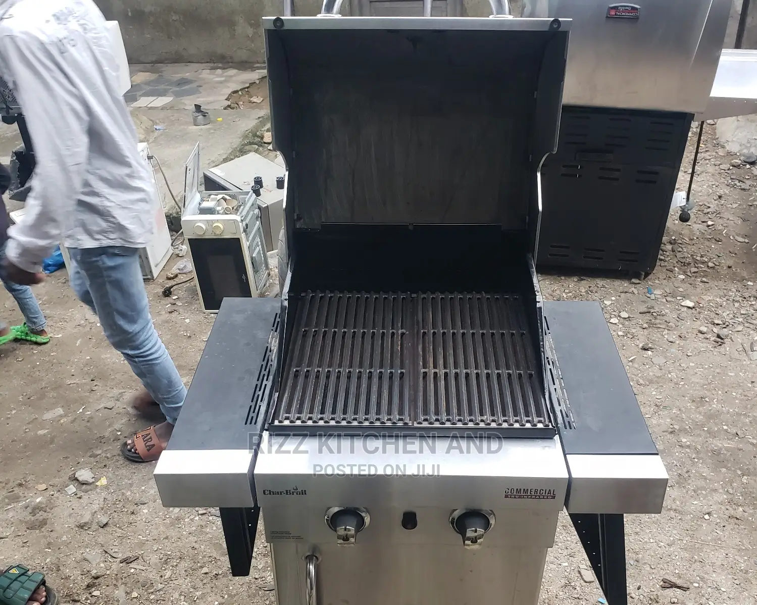 Char-Broil BBQ Grill Machine