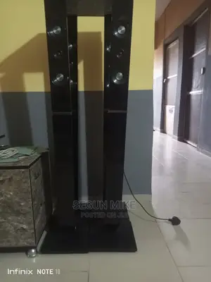 Photo - 1000w Samsung Home Theater 5:1 for Sell