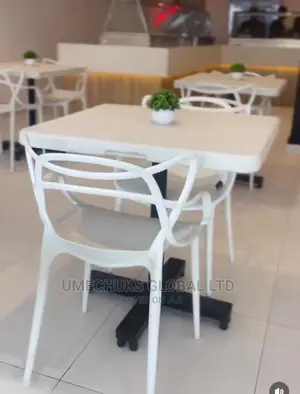 Strong Quality Restaurant Table With 4plastic Chair
