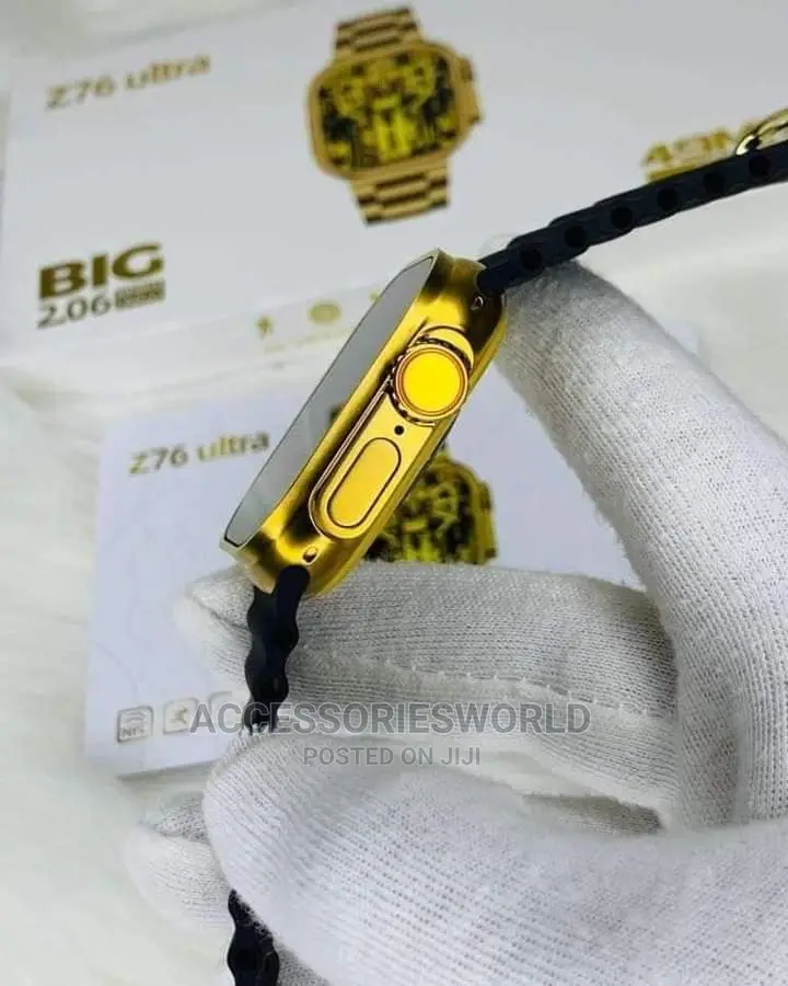 Z76 Ultra Smart Watch (Gold)