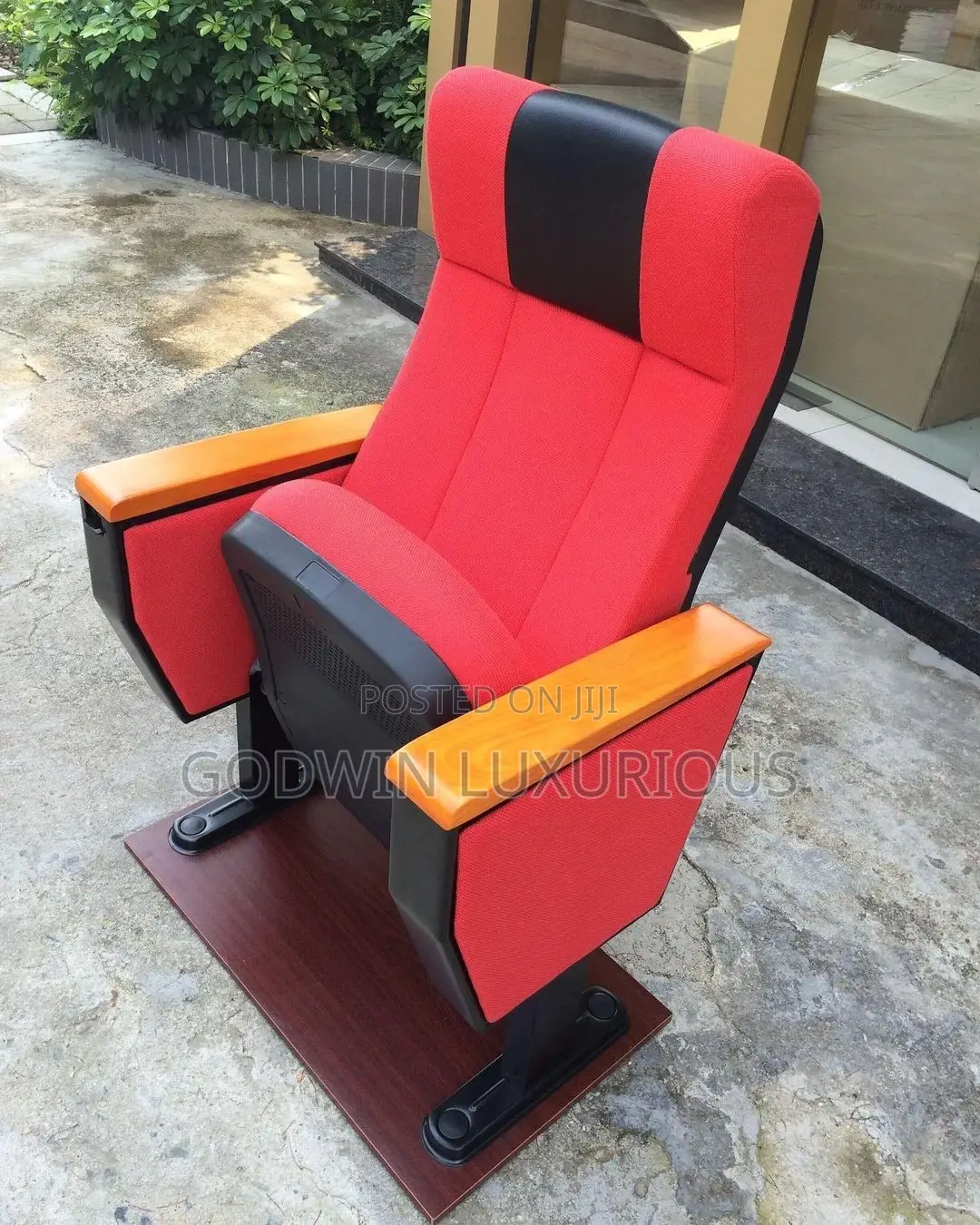 Single Conference Chair