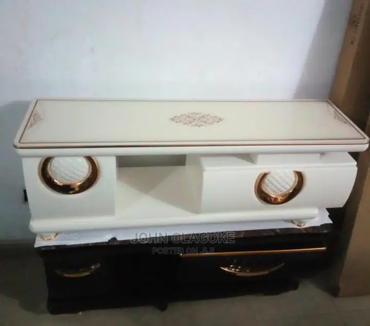 Luxury Foreign Tv Stand Console