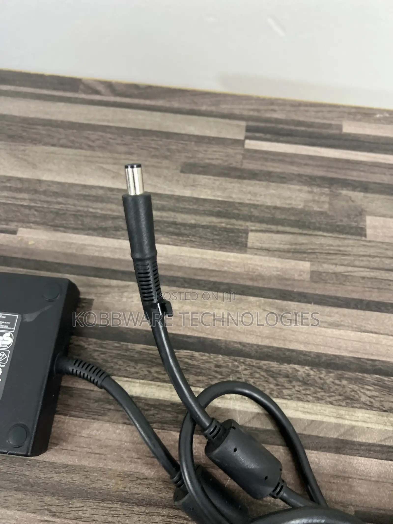 HP Laptop 200watts Charger