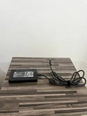 HP Laptop 200watts Charger