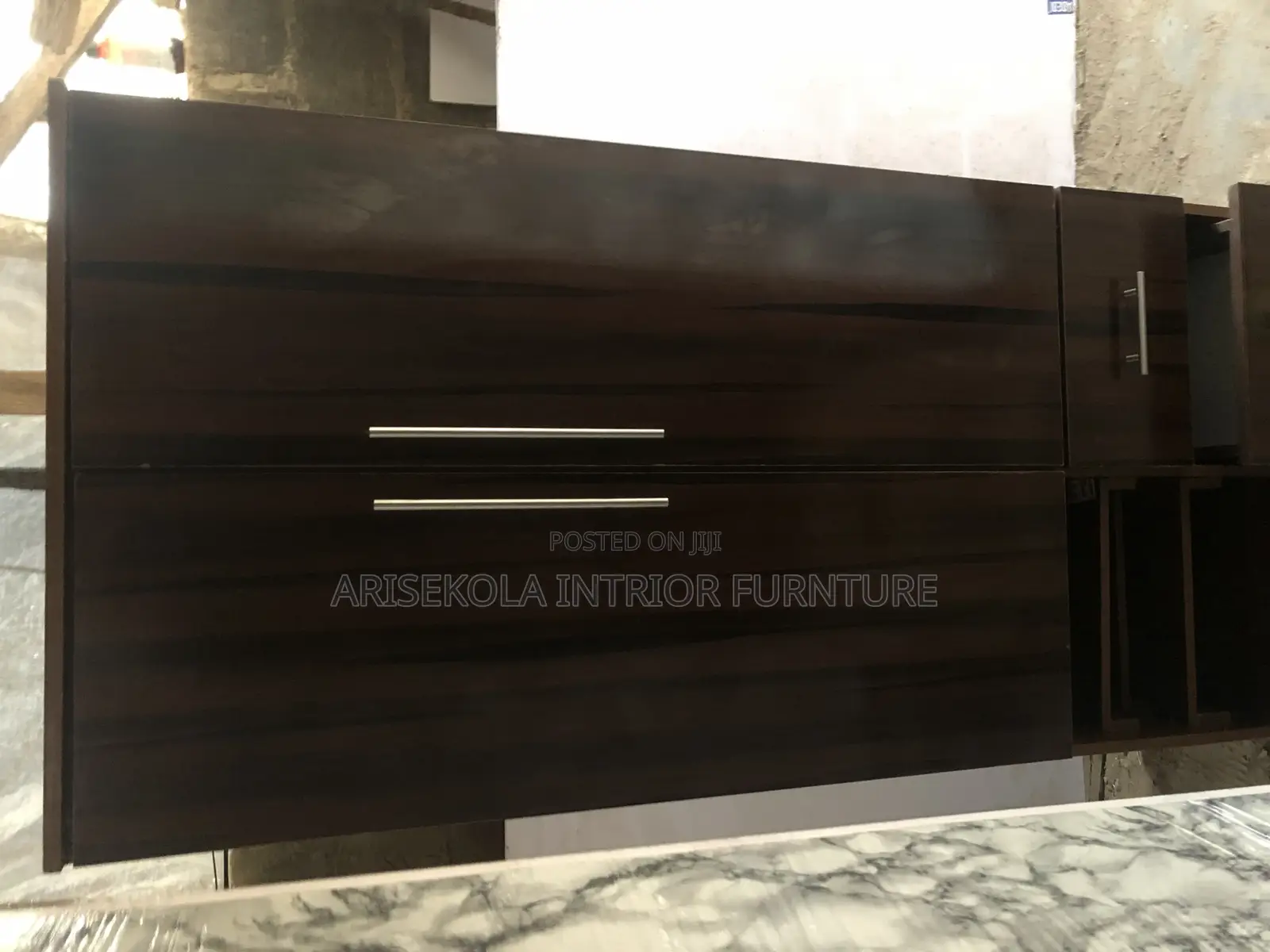 Arise-Kola Interior
