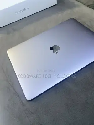 Laptop Apple MacBook Pro 2017 8GB Intel Core i5 SSD 256GB