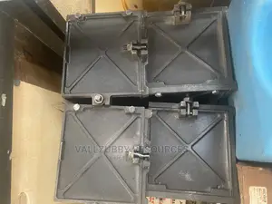 Concrete Cube Mold