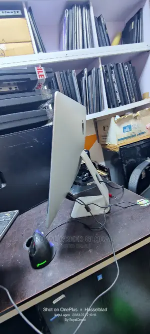 Desktop Computer Apple iMac 8GB Intel Core I5 SSD 1T