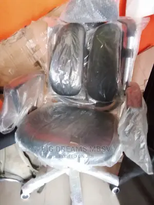 Bs Kidney Executive Leather Swivel Chair