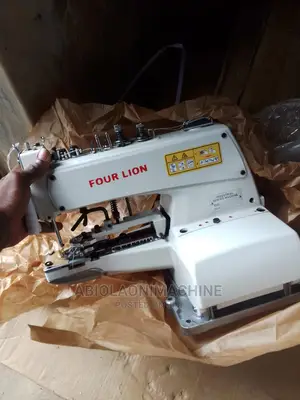 Four Lion Button Tacking/Attaching Machine