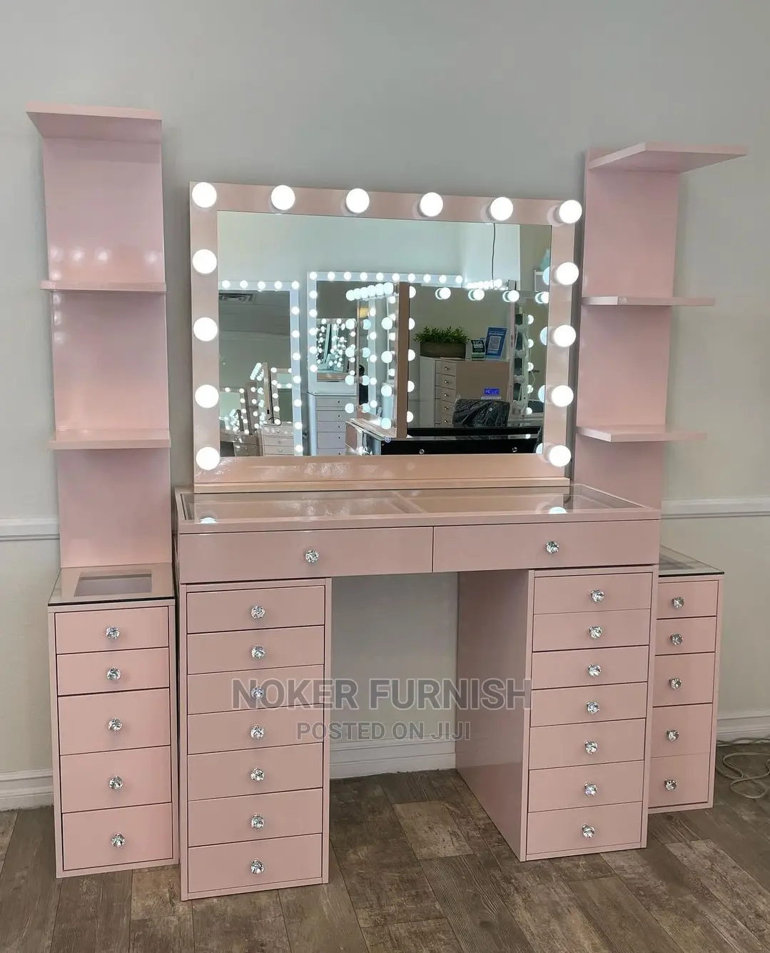 Vanity Luxury Dressing Table