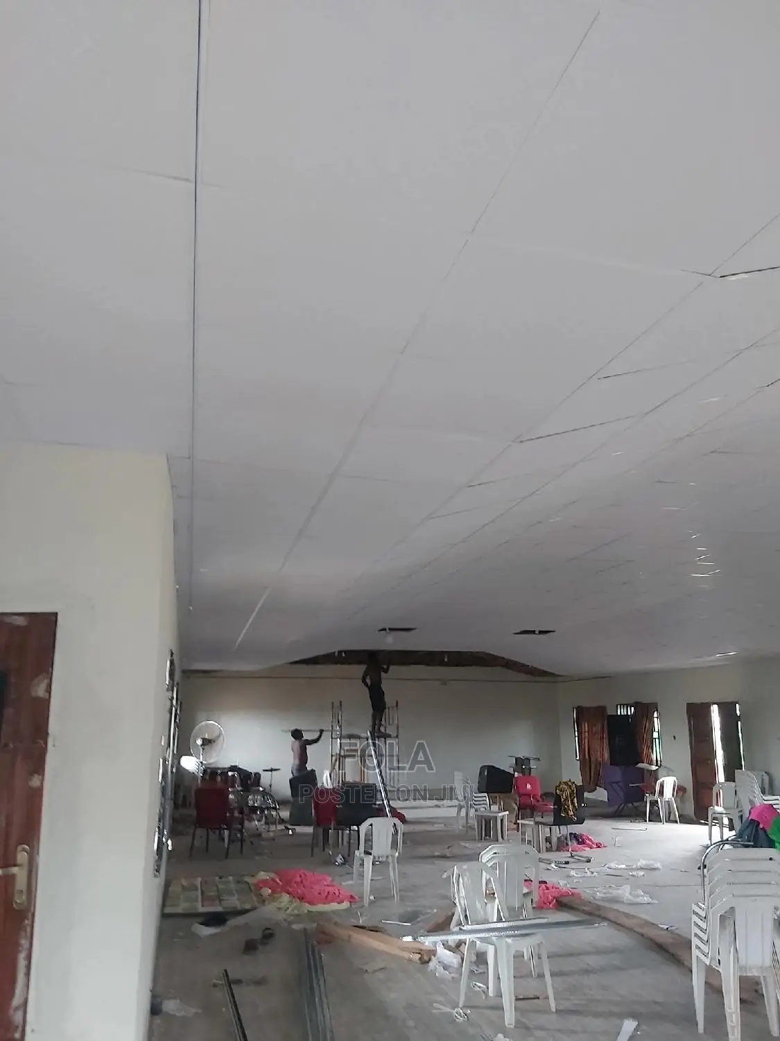 Laminated Suspended Ceiling With Accessories