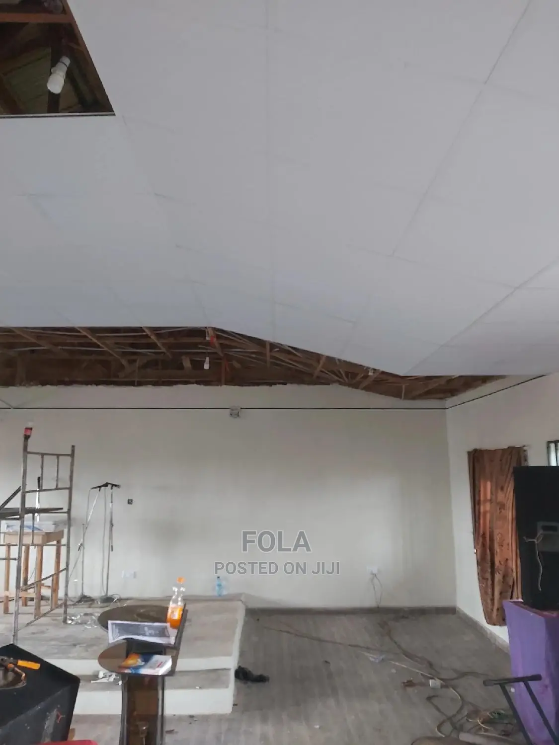 Laminated Suspended Ceiling With Accessories