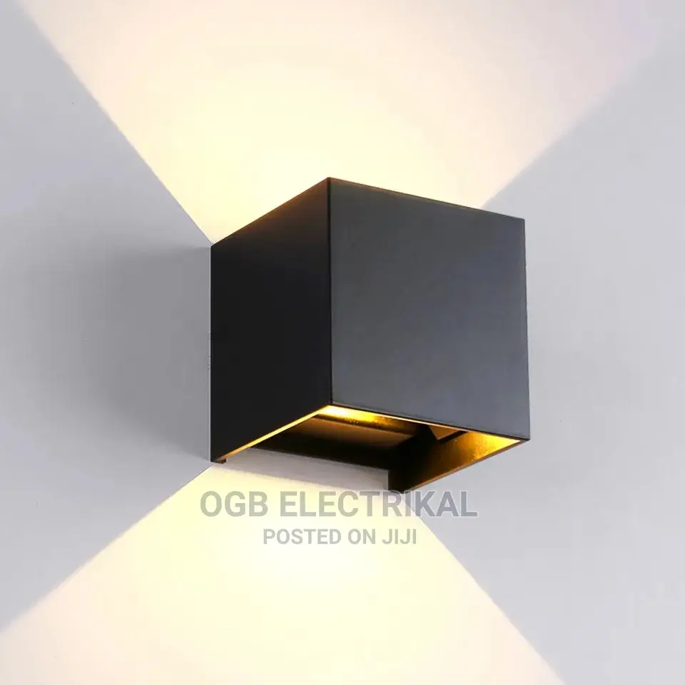 Waterproof Surface Mounted LED Wall Light