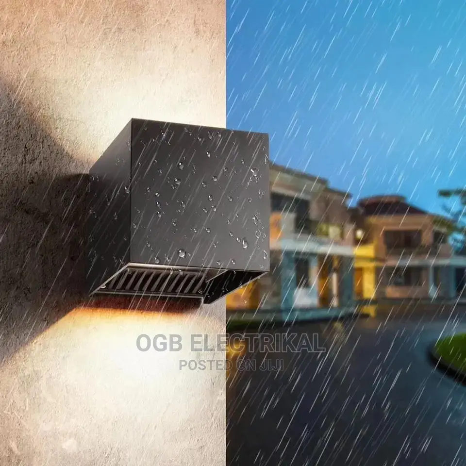 Waterproof Surface Mounted LED Wall Light